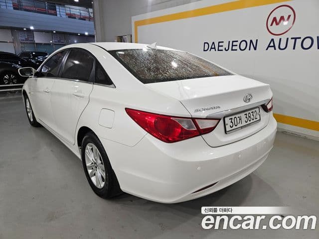 Hyundai YF Sonata Y20 Grand, 2010 3
