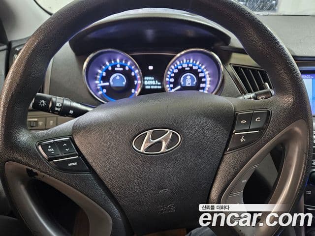 Hyundai YF Sonata Y20 Grand, 2010 12