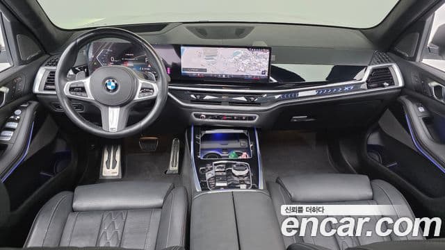 BMW X7 (G07) xDrive 40i M Sport 6인승, 2024 7