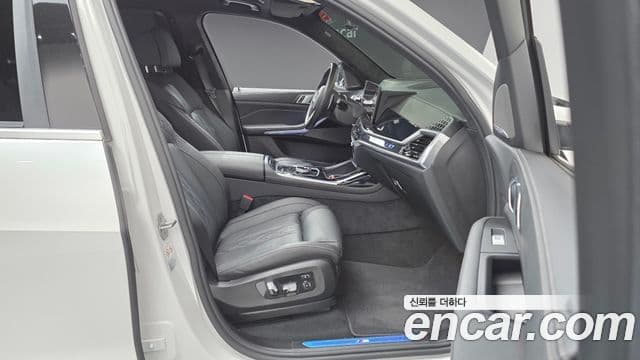 BMW X7 (G07) xDrive 40i M Sport 6인승, 2024 10