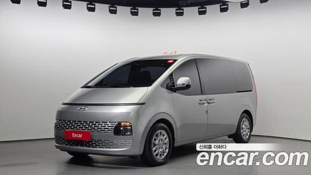 Hyundai Staria Modern, 2022 1