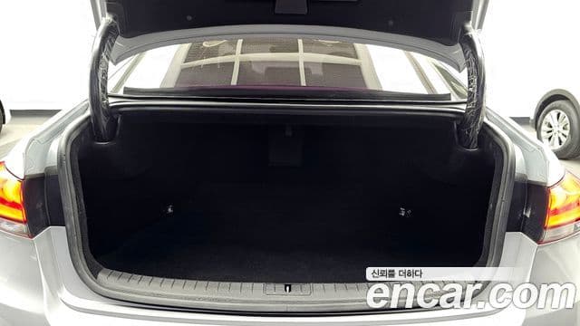 Genesis G80 Premium Luxury, 2017 20