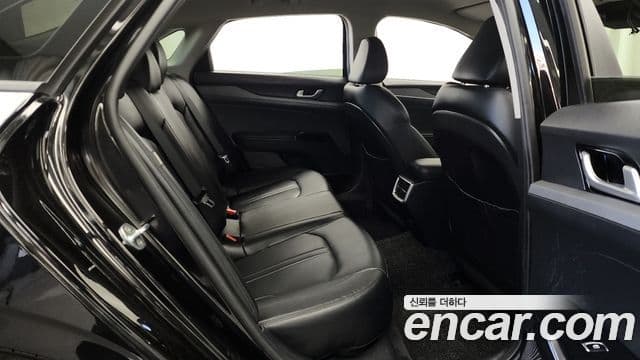 Kia K5 3세대 Prestige, 2021 12