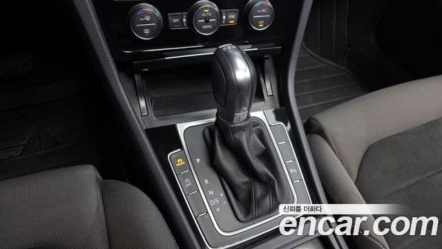 Volkswagen Гольф 7세대, 2015 9