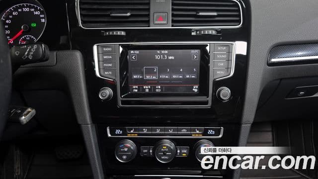 Volkswagen Гольф 7세대, 2015 14