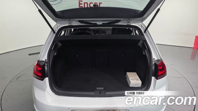 Volkswagen Гольф 7세대, 2015 20