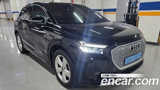 Audi Q4 e-Tron (F4), 2023 2