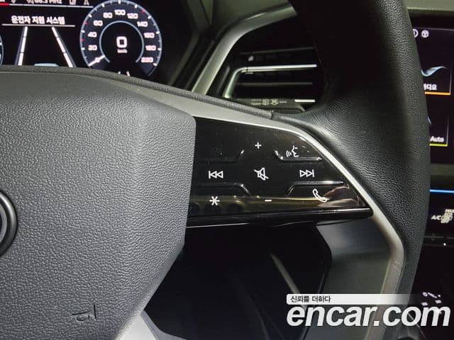 Audi Q4 e-Tron (F4), 2023 12