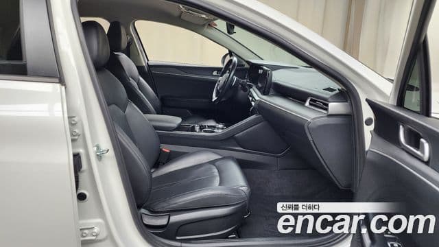 Kia K5 3세대 Trendy, 2022 10