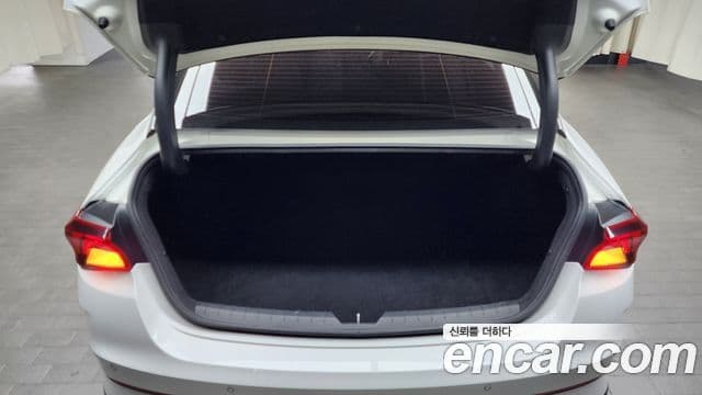 Kia K5 3세대 Trendy, 2022 20