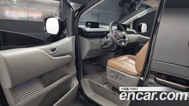 Hyundai Staria Inspiration, 2022 10