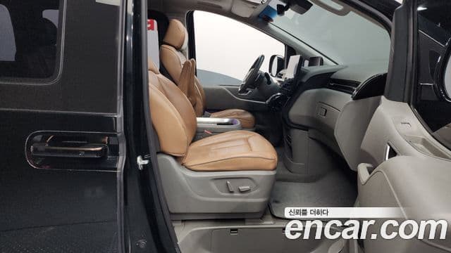 Hyundai Staria Inspiration, 2022 11