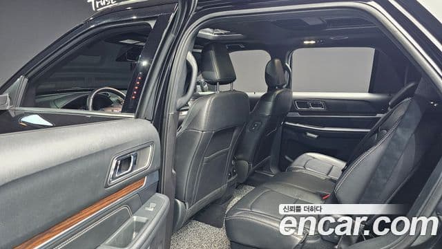 Ford Explorer 5세대, 2019 17