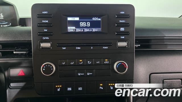 Hyundai Staria Modern, 2025 15