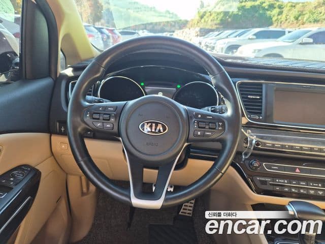 Kia The / новый New Carnival Noblesse Special, 2019 9