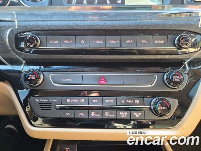 Kia The / новый New Carnival Noblesse Special, 2019 11