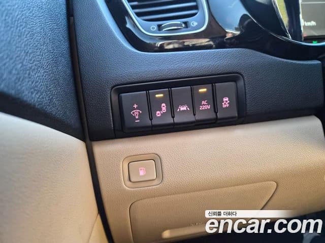 Kia The / новый New Carnival Noblesse Special, 2019 14