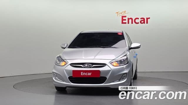 Hyundai Accent(новый кузов / новое поколение) Premier, 2012 3