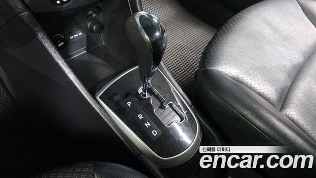 Hyundai Accent(новый кузов / новое поколение) Premier, 2012 9