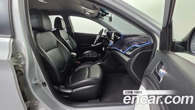 Hyundai Accent(новый кузов / новое поколение) Premier, 2012 10