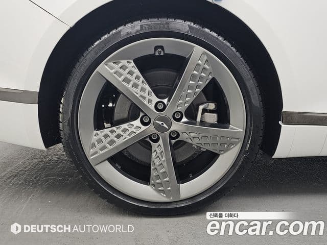 Genesis G80 (RG3) бензин 2.5 турбо AWD, 2022 все фото