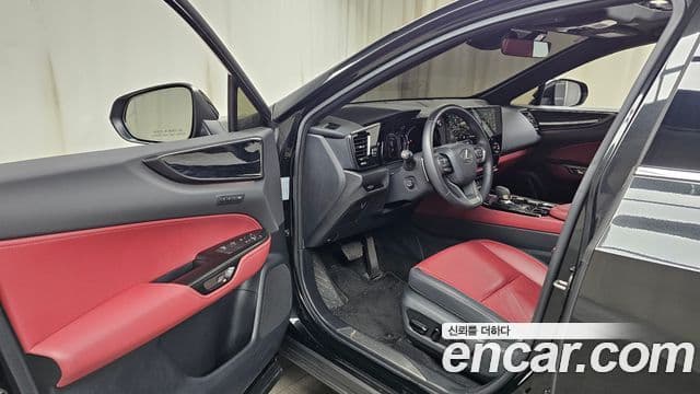 Lexus NX350h 2세대 Premium, 2025 10