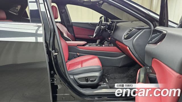Lexus NX350h 2세대 Premium, 2025 11