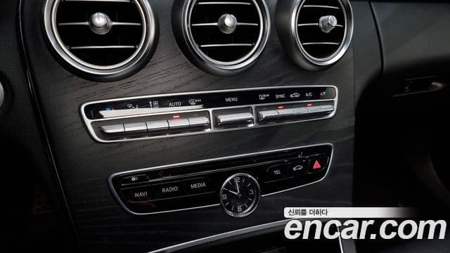 Mercedes-Benz C-класс W205 AMG Line, 2017 16