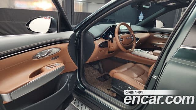 Genesis GV70, 2023 10