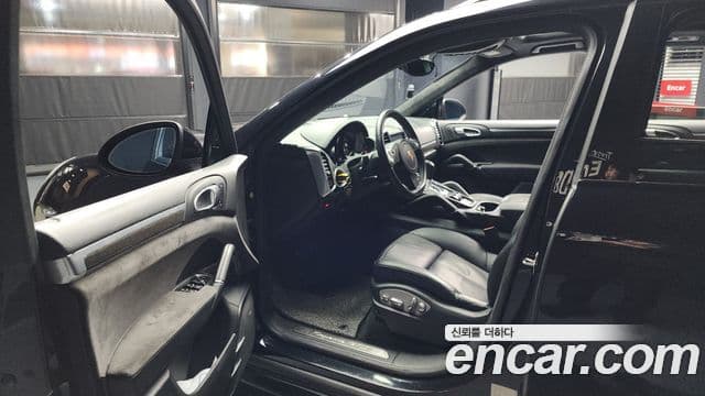 Porsche New Cayenne 958, 2013 10