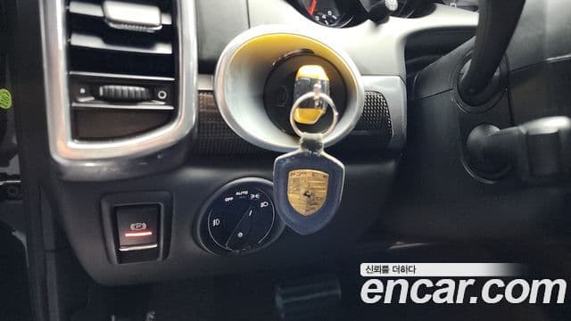 Porsche New Cayenne 958, 2013 16