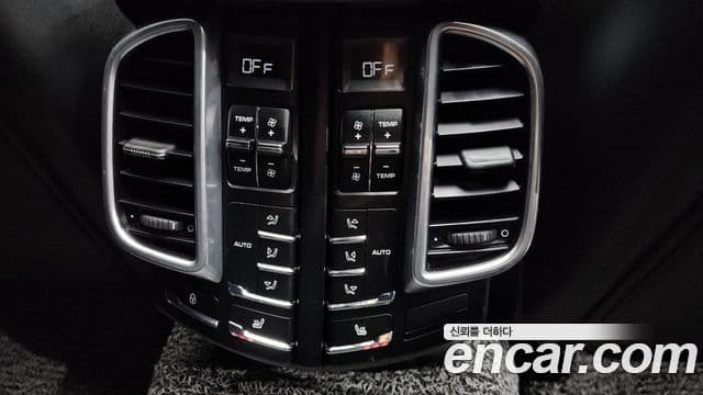 Porsche New Cayenne 958, 2013 19