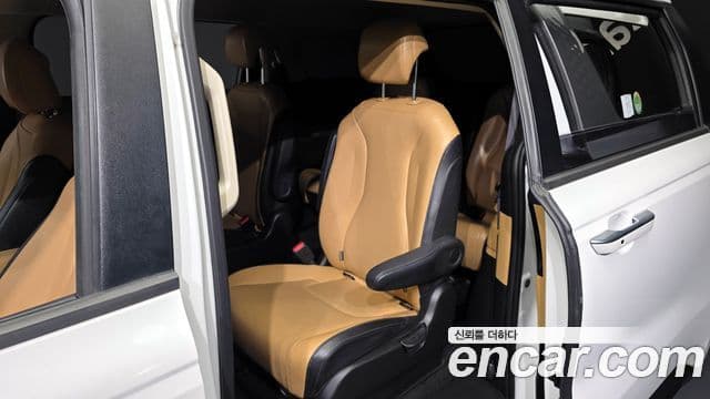 Kia Carnival 4세대 Prestige, 2023 11