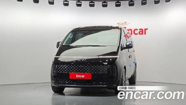 Hyundai Staria Inspiration, 2023 3