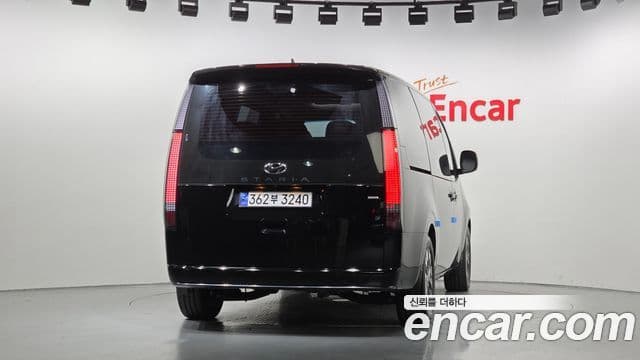 Hyundai Staria Inspiration, 2023 4