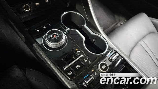 Kia K5 гибрид 3세대 Prestige, 2023 9