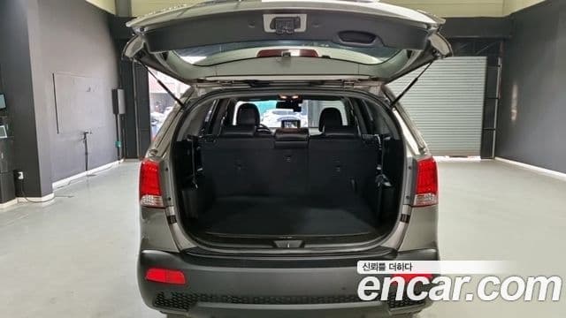 Kia Sorento R топовая версия, 2011 18