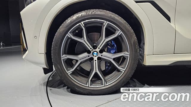 BMW X6 (G06) xDrive40i M Sport, 2021 все фото
