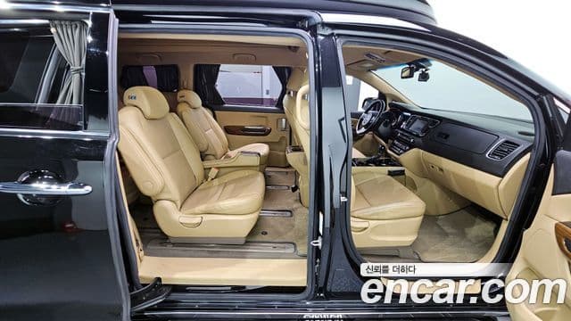 Kia All New Carnival Prestige, 2016 11