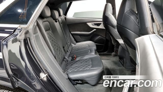 Audi Q8 (4M) Premium, 2021 12