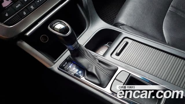 Hyundai LF Sonata Premium, 2015 9