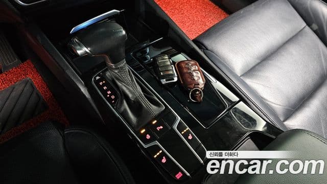 Kia All New K7 Luxury, 2016 9