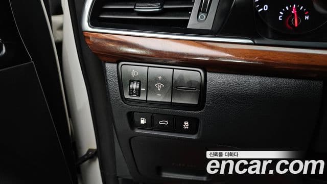 Kia All New K7 Luxury, 2016 13