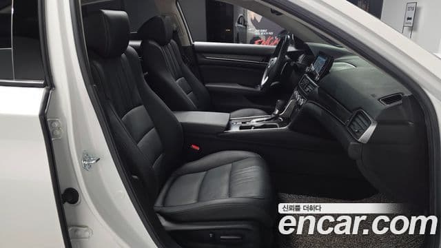Honda Accord 10세대 1.5 турбо, 2021 10