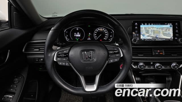 Honda Accord 10세대 1.5 турбо, 2021 13