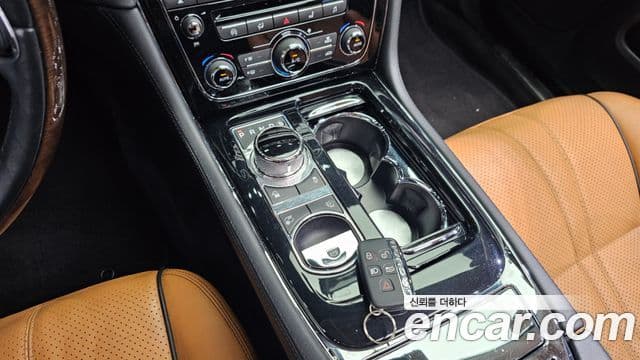 Jaguar All New XJ X351, 2017 9