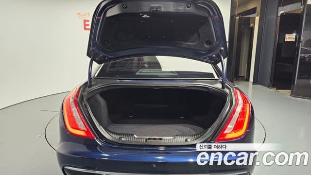 Jaguar All New XJ X351, 2017 20