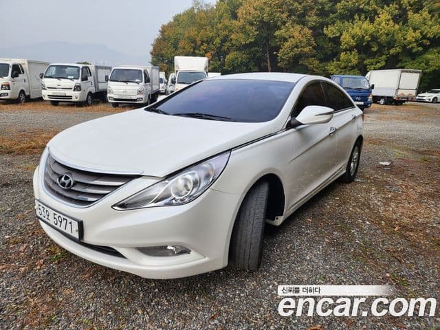 Hyundai YF Sonata LPI top, 2012 1