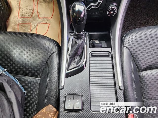 Hyundai YF Sonata LPI top, 2012 6