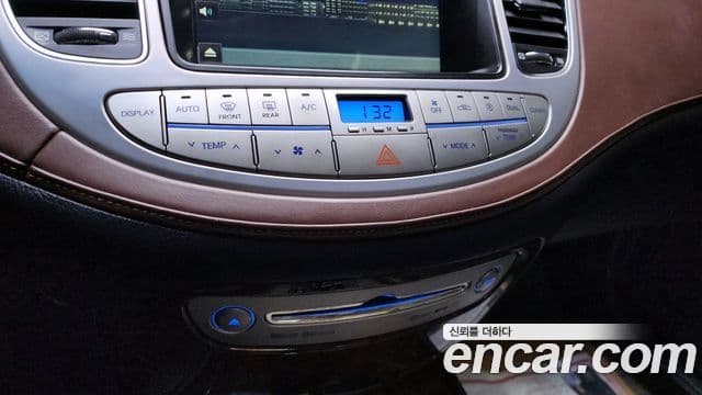 Hyundai Genesis VIP팩, 2008 19